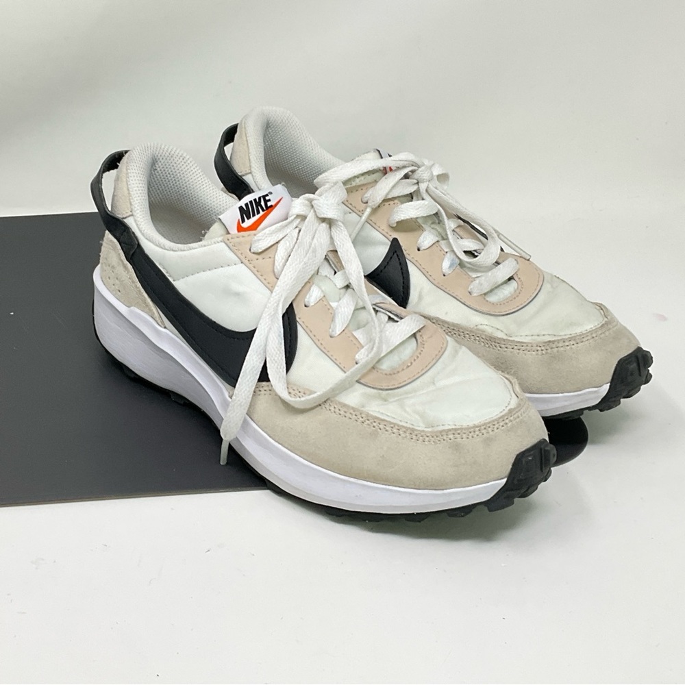 Nike Waffle Debut size 9